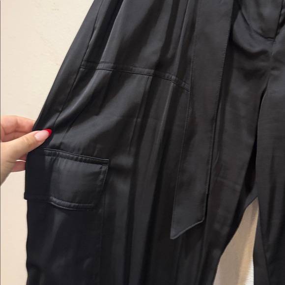 Abercrombie & Fitch Black silk cargo Pants - Picture 3 of 5